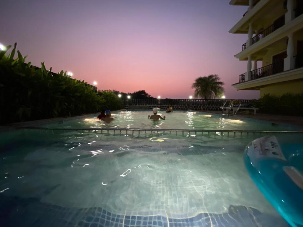 Crystal Serenity Boutique Resort Мандрем Экстерьер фото